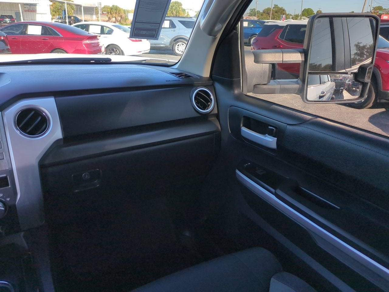 2016 Toyota Tundra SR5 5.7L V8