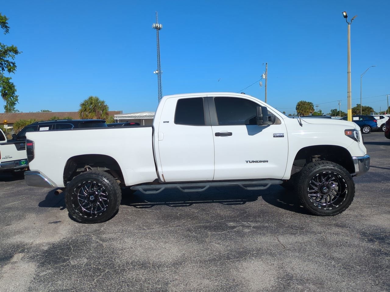 2016 Toyota Tundra SR5 5.7L V8