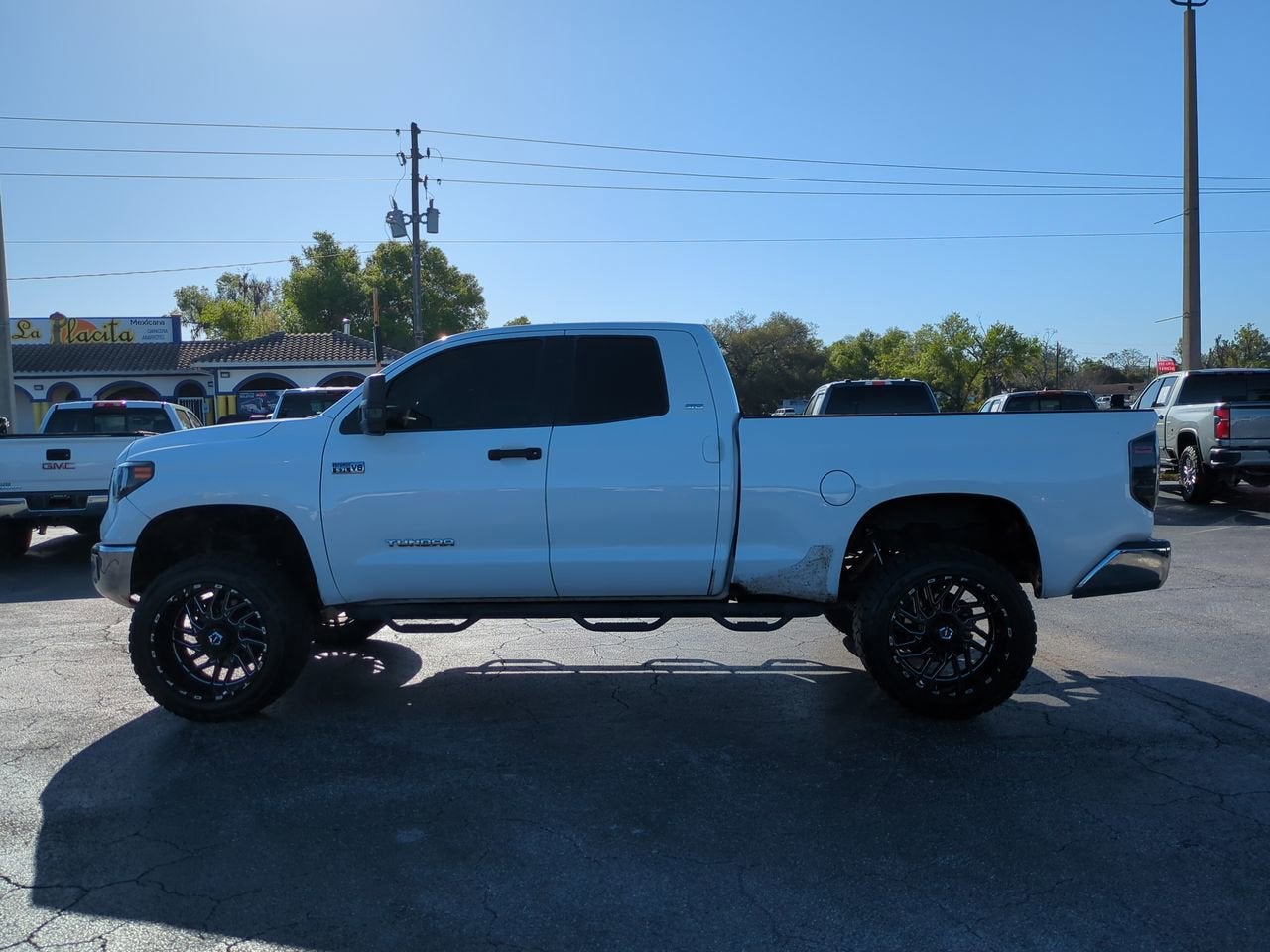 2016 Toyota Tundra SR5 5.7L V8