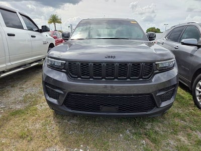 2023 Jeep Grand Cherokee Altitude 4x4