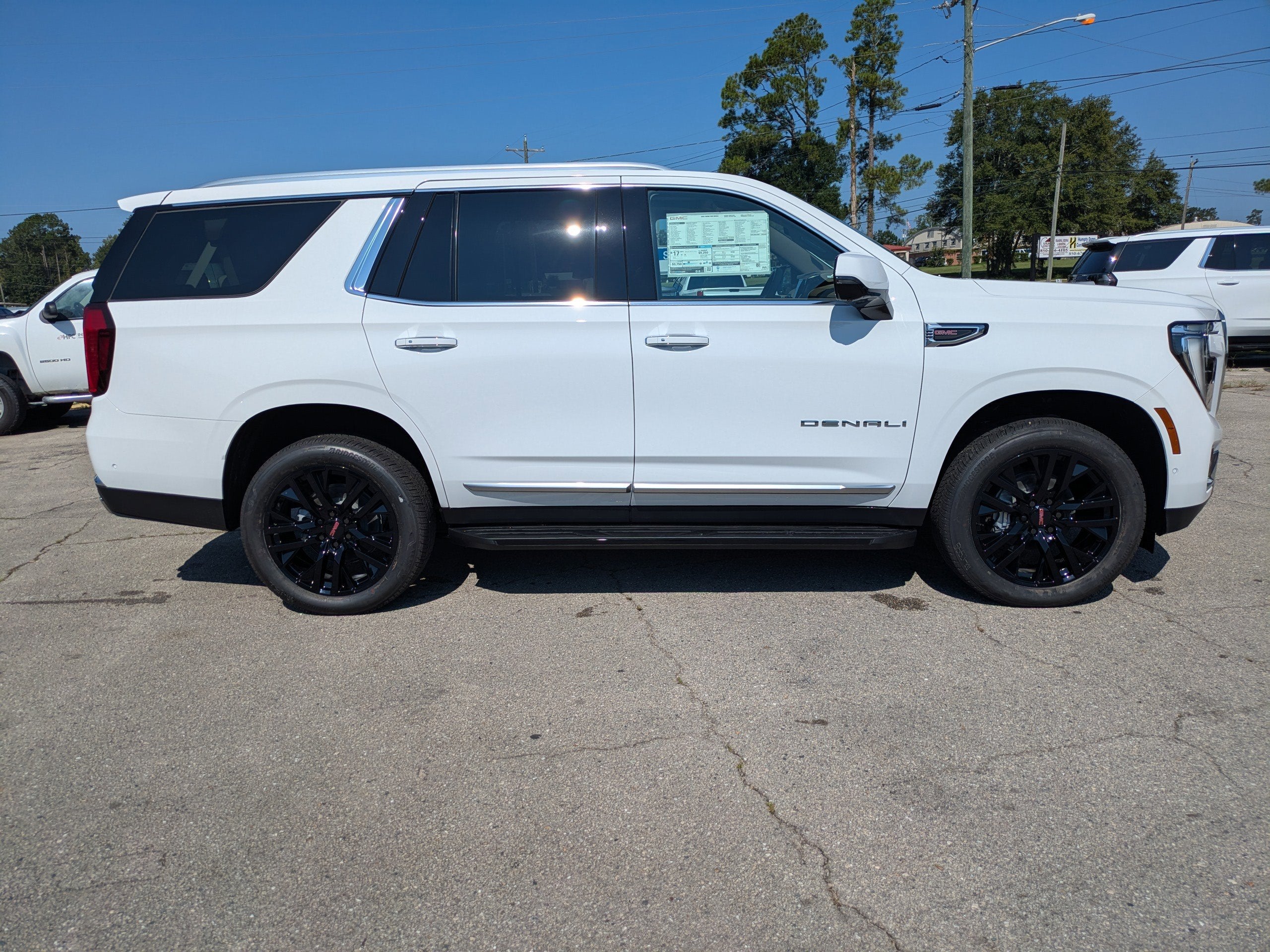 2025 GMC Yukon Denali