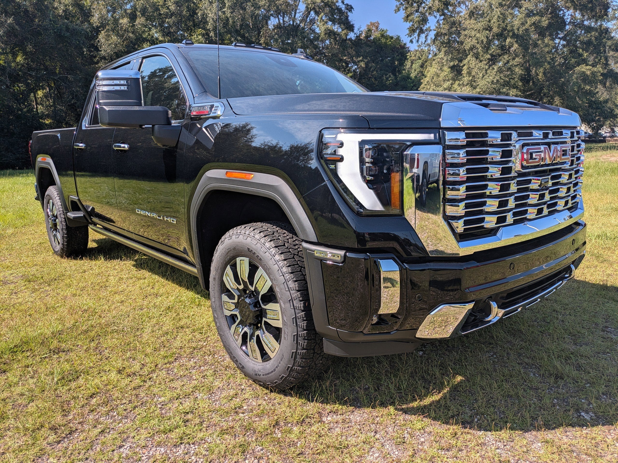 2025 GMC Sierra 2500 HD Denali