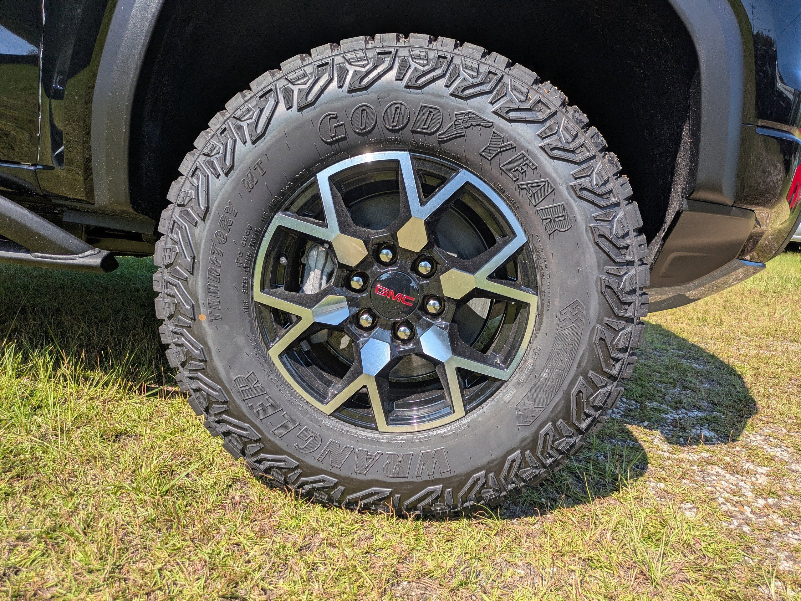 2026 GMC Canyon AT4X