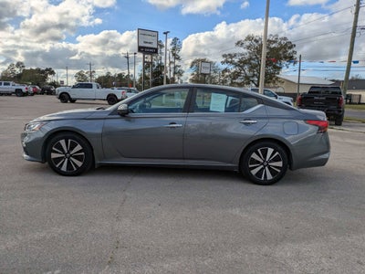 2021 Nissan Altima SV FWD