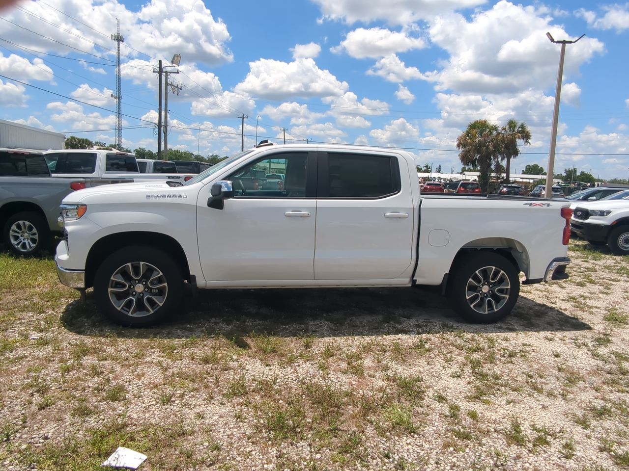 2025 Chevrolet Silverado 1500 LT (2FL)