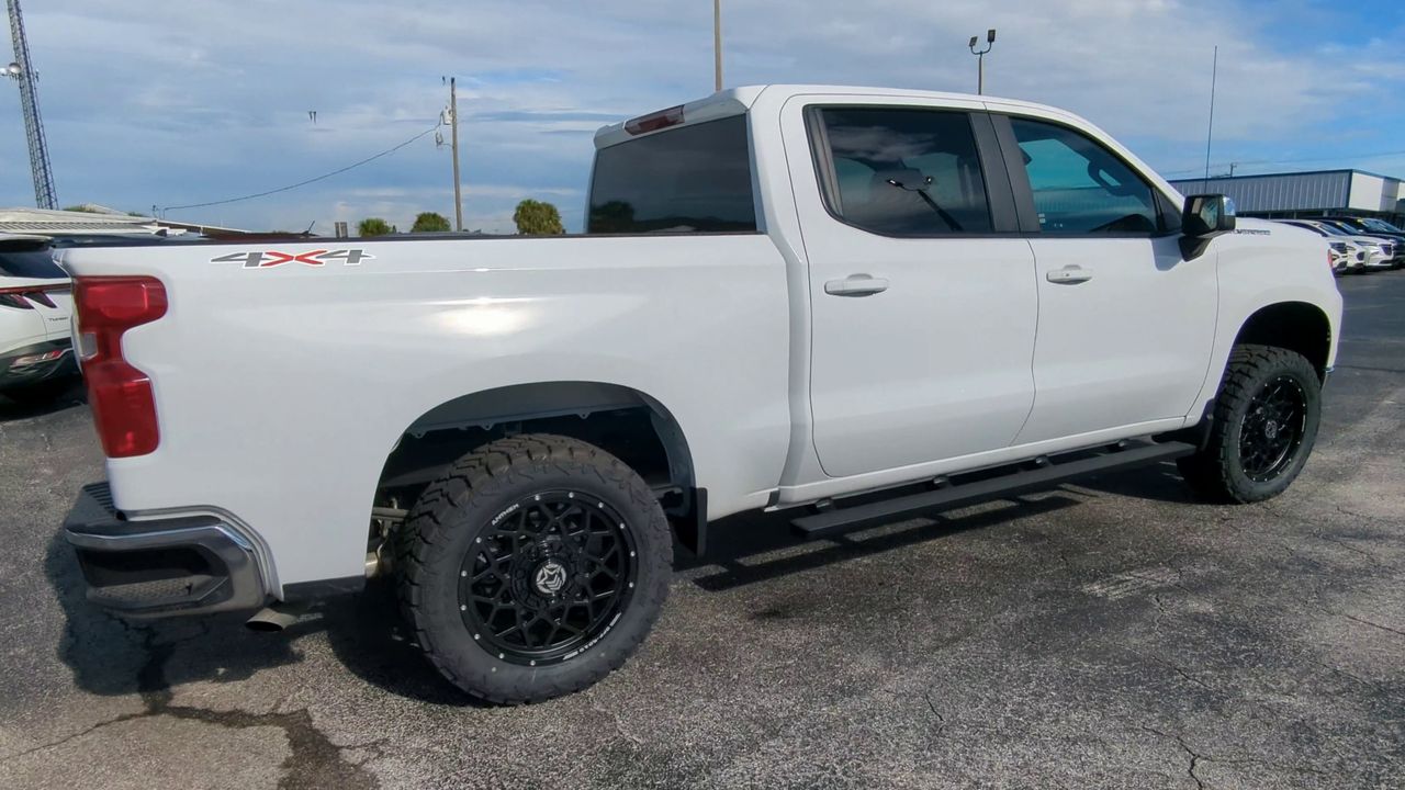 2025 Chevrolet Silverado 1500 LT (2FL)