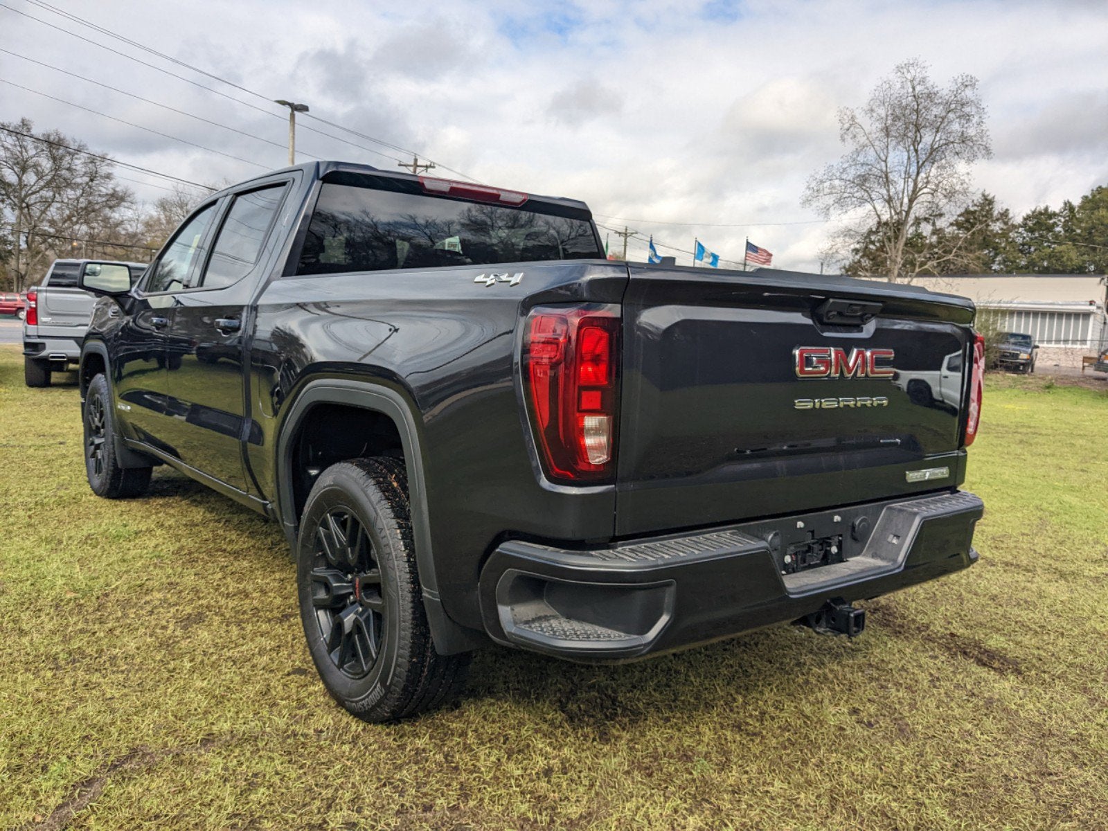 2025 GMC Sierra 1500 Elevation