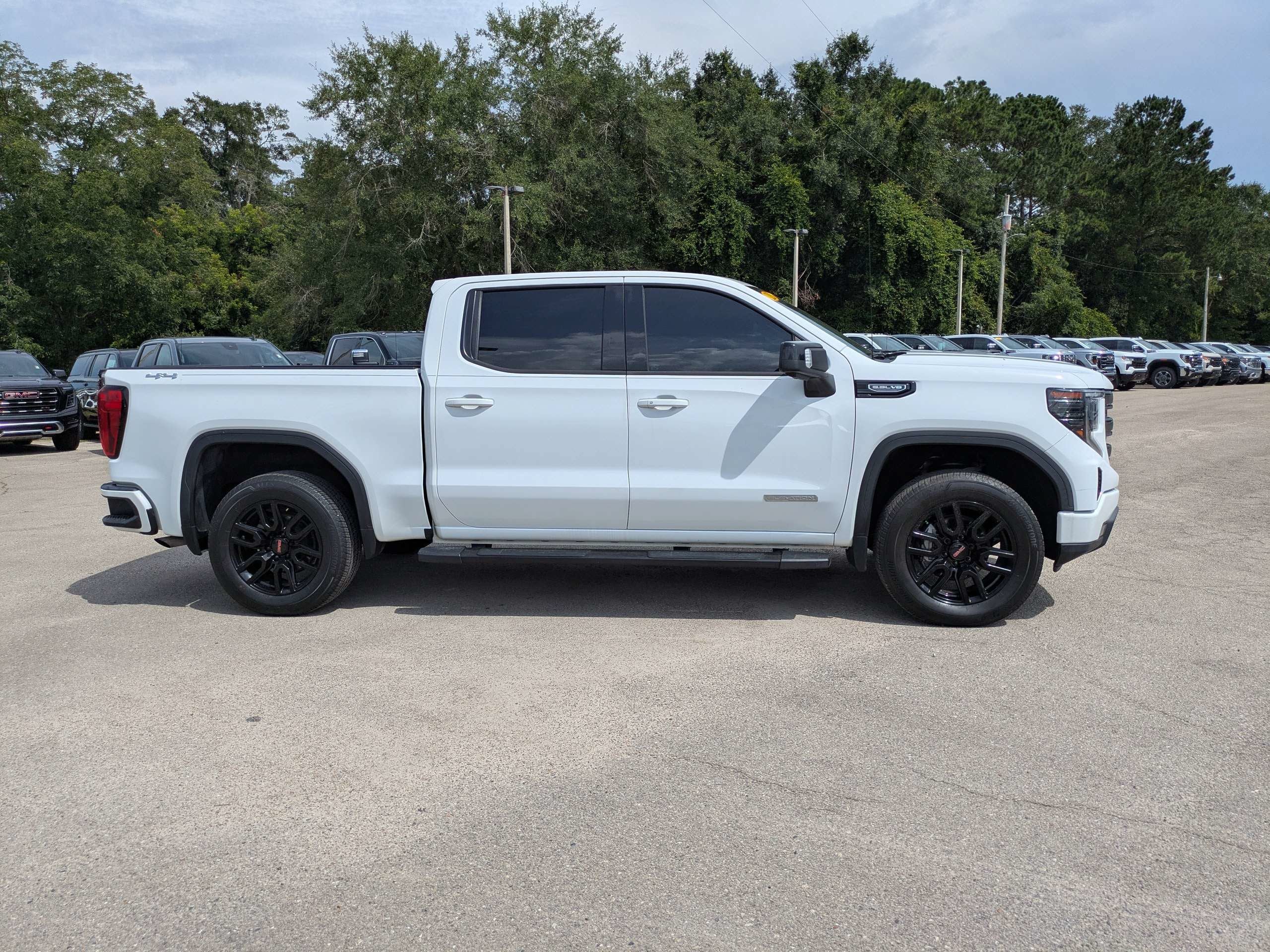 2022 GMC Sierra 1500 Elevation