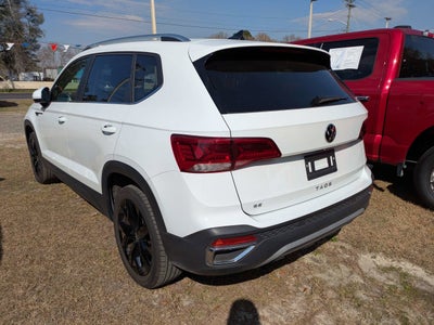 2024 Volkswagen Taos SE