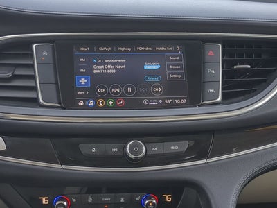 2022 Buick Enclave Essence