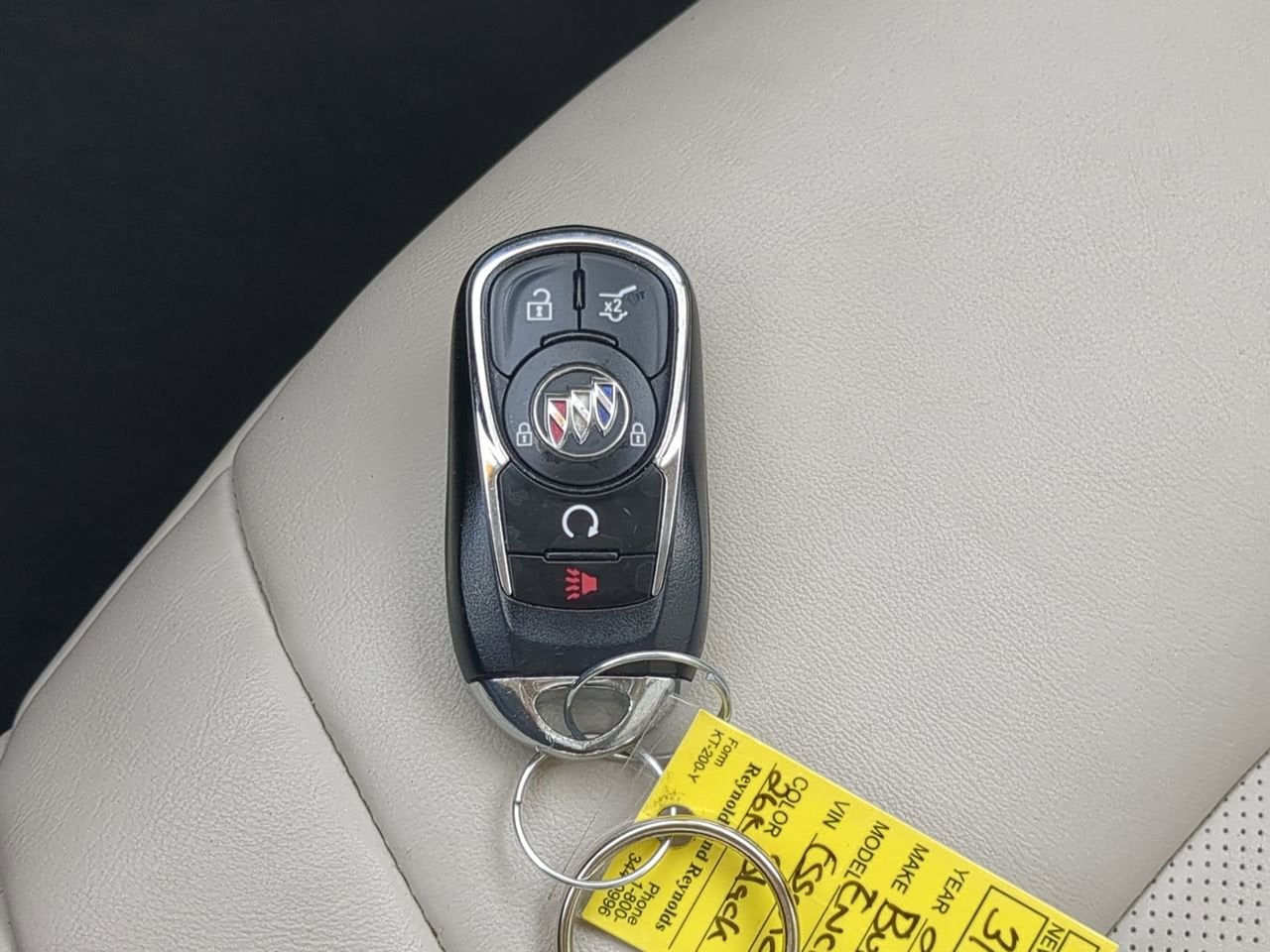 2022 Buick Enclave Essence