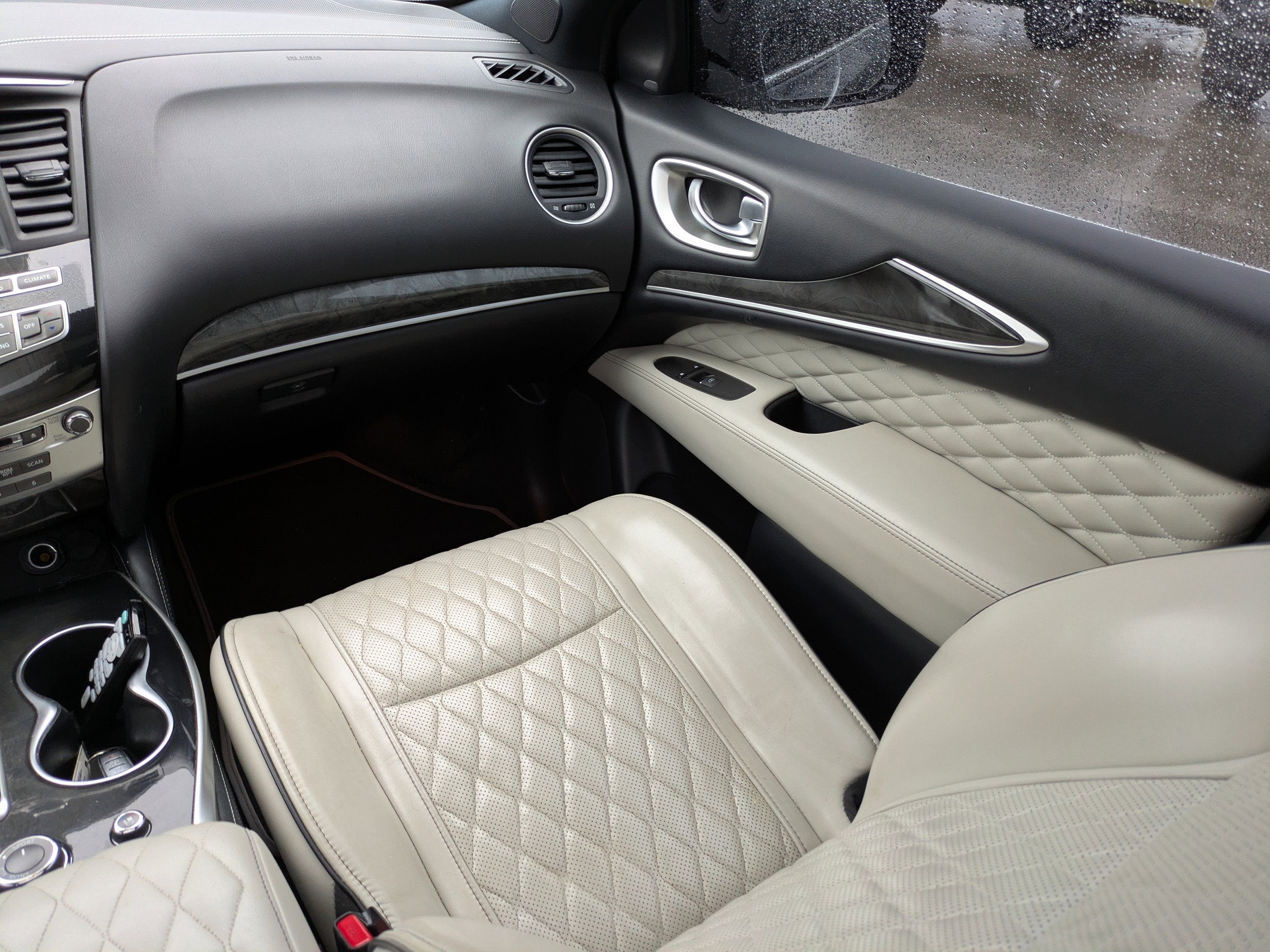 2019 INFINITI QX60 LUXE