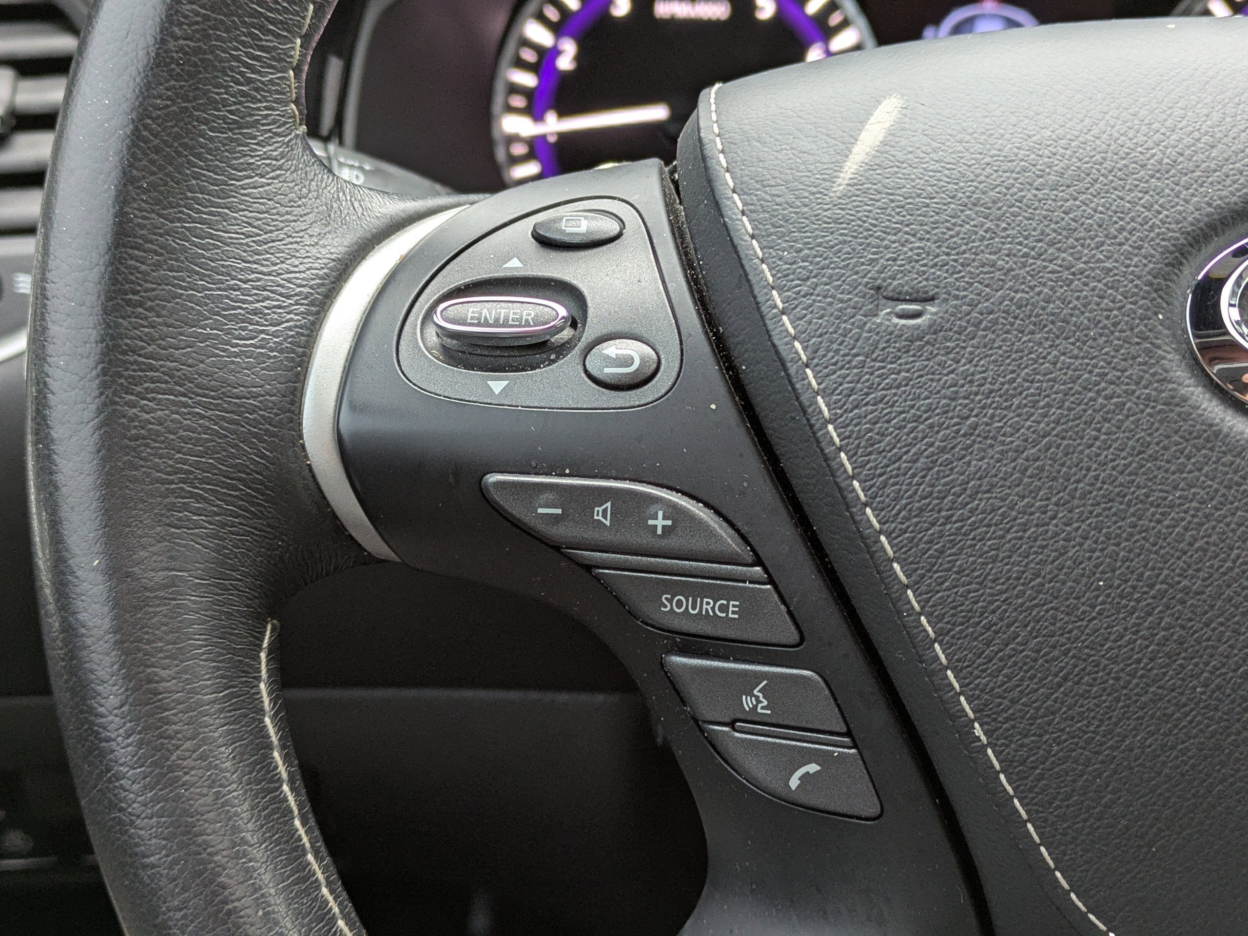 2019 INFINITI QX60 LUXE